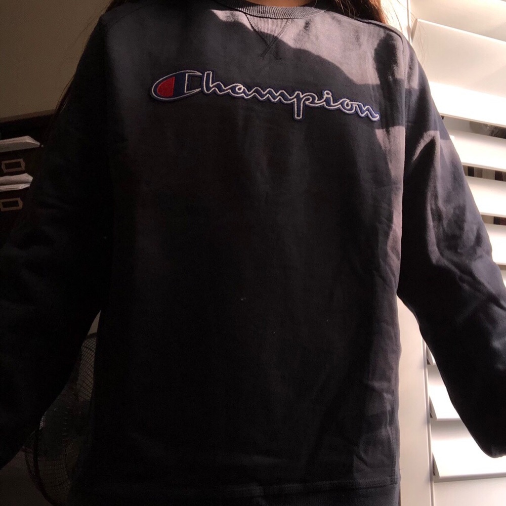 navy blue champion crewneck